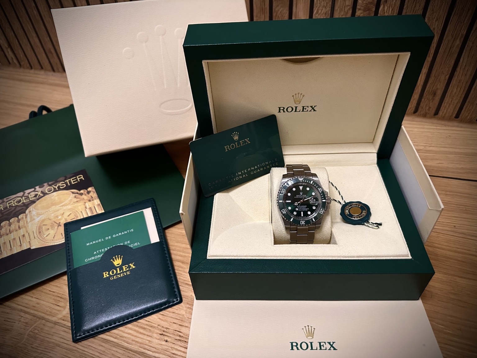 Luxury watch fullset presentation